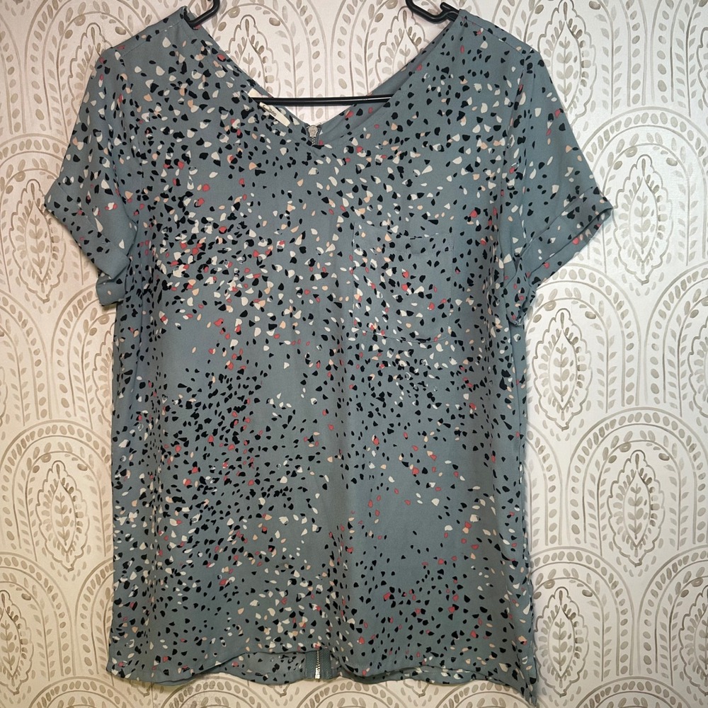 Mauricesโ Womens S Short Sleeve V Neck Top Blue Multi Speckle Print Zipper Back